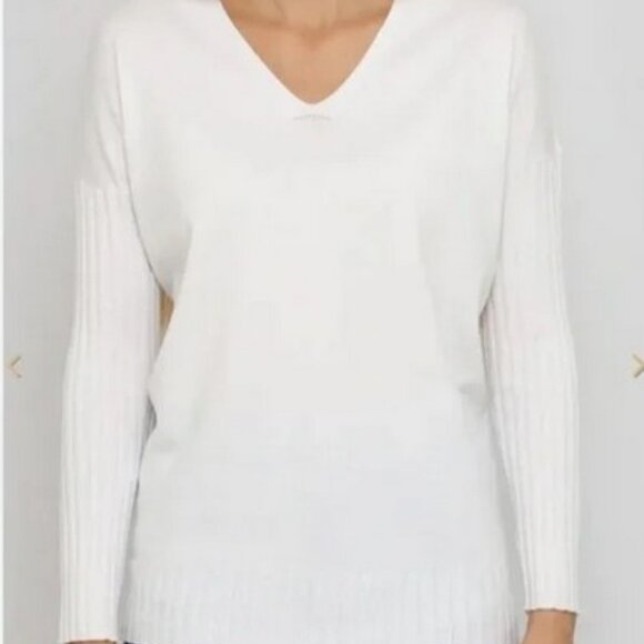 French Conection Vhari V Neck Sweater in Winter White  - Size S - Picture 1 of 10
